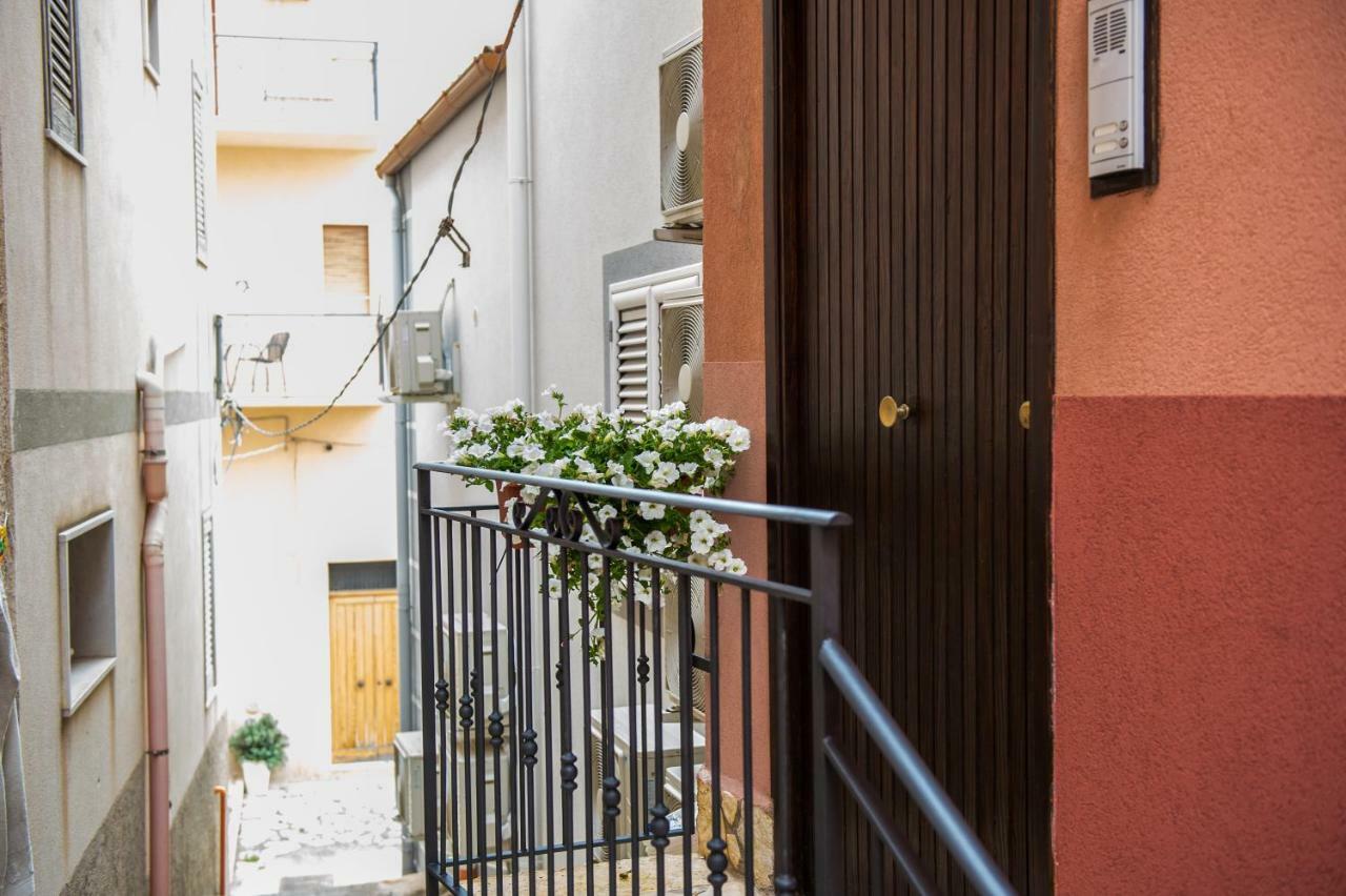 Aparthotel 'A Cumerdia - Casa Vacanze Castellammare del Golfo Exterior foto